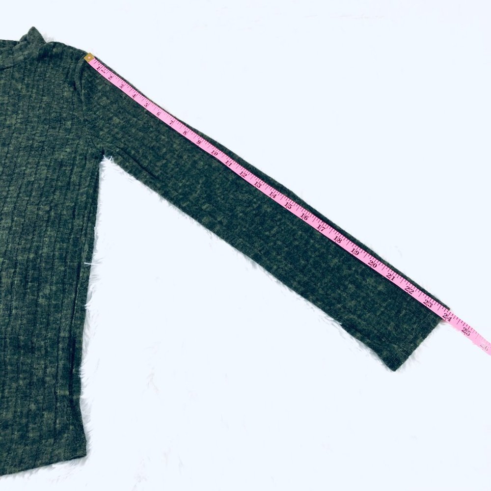 Green Sweater Top Mock Neck Ribbed Juniors L - Picture 5 of 6
